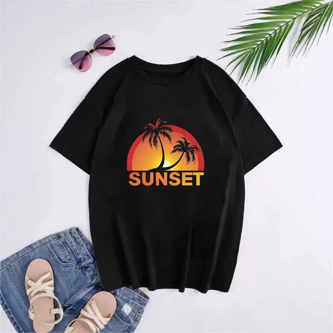Retro Sunset Palm Tree Graphic Tee - Summer Beach Vibes T-Shirt Unisex