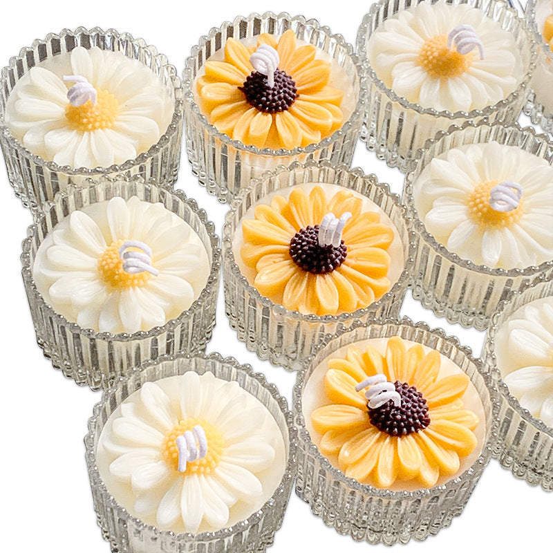 Daisy Flower Glass Soy Wax Candle - Aromatherapy Decorative Gift