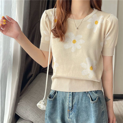 Women's Floral Jacquard Knit T-Shirt - Short Sleeve Daisy Top
