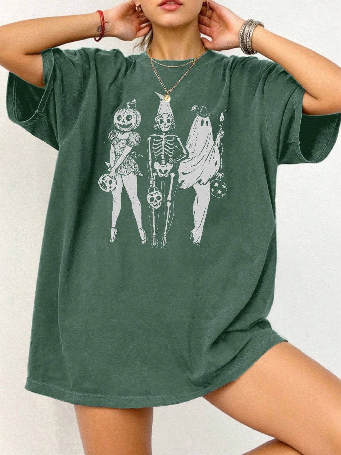 Spooky Squad Oversized Halloween Graphic Tee - Unisex Round Neck