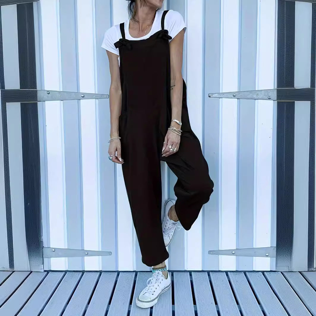 Women's Loose Fit Sleeveless Jumpsuit with Pockets - Casual Streetwear Overalls