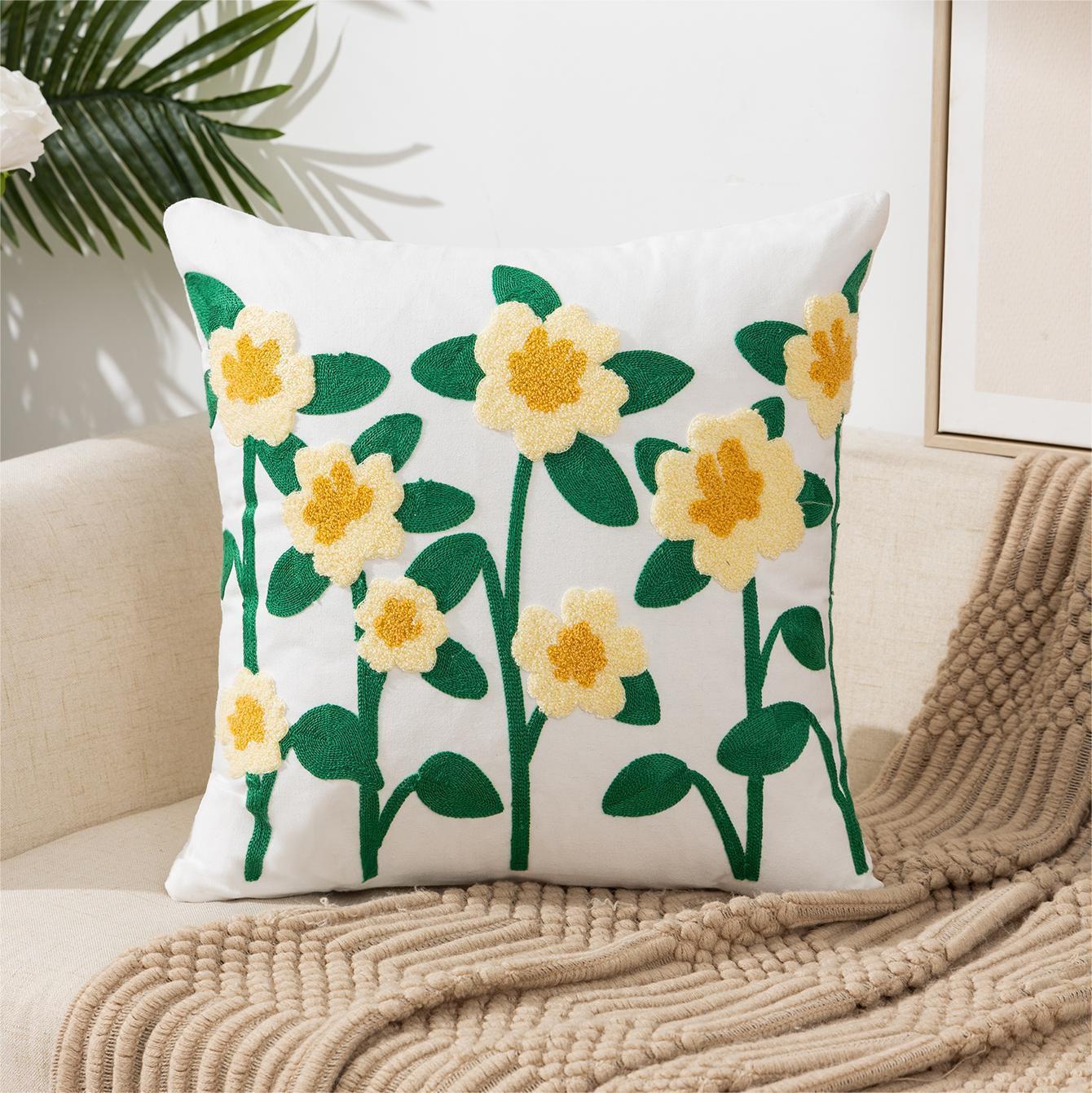 Embroidered Floral Pillow Covers - Nordic Boho Cushion Cases (45x45cm)
