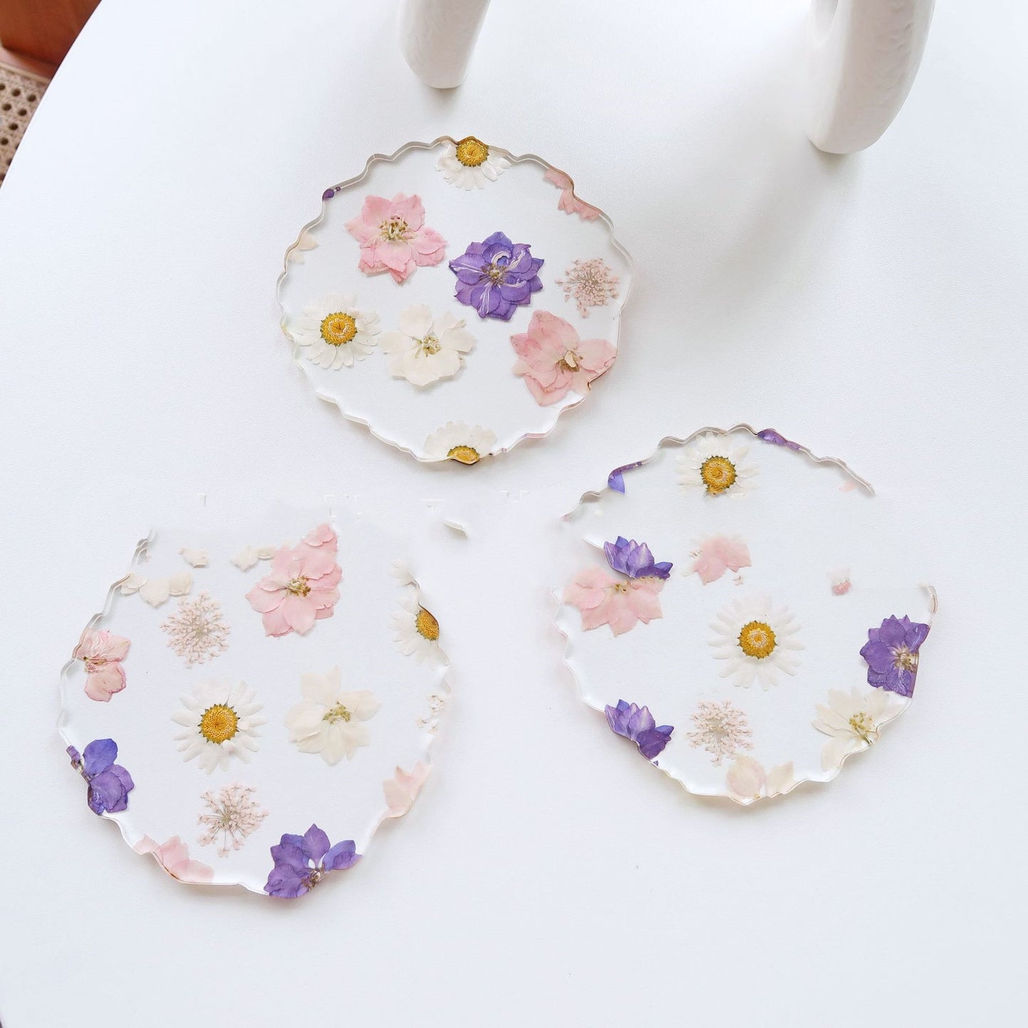 Acrylic Resin Dried Flower Coaster - Heat-Resistant Drink Mat