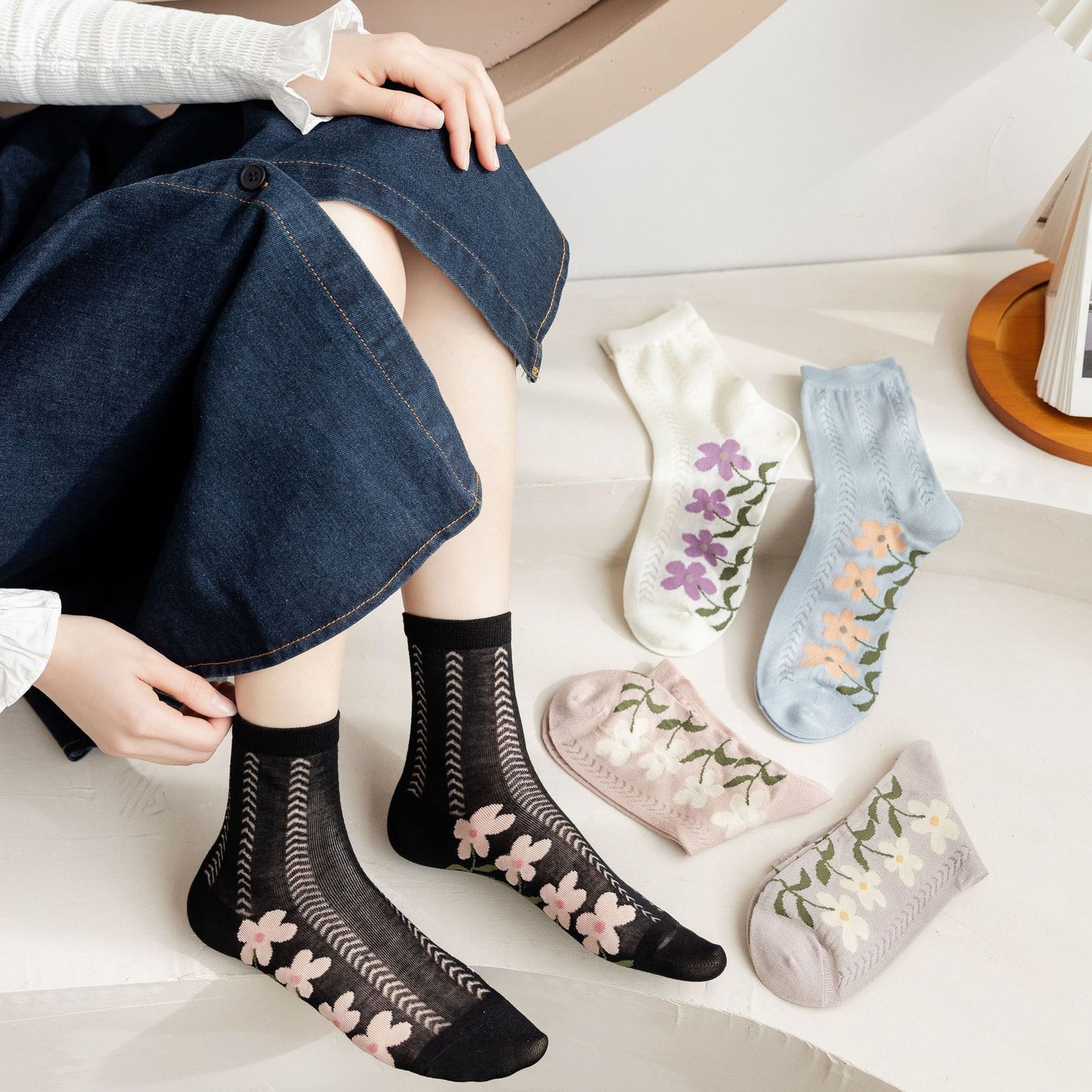 Women's Cotton Mesh Floral Socks - Breathable Casual Ankle Style