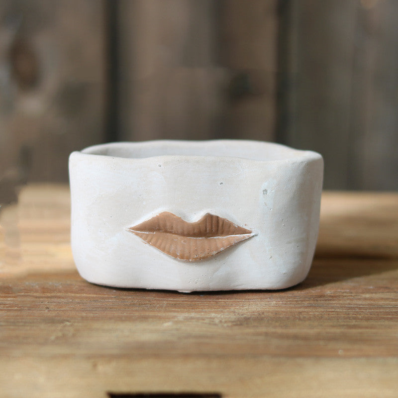 Modern Cement Lips Flower Pot - Abstract Face Planter