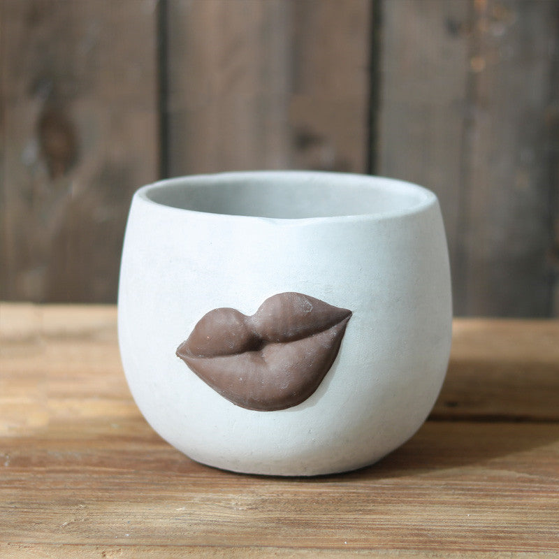 Modern Cement Lips Flower Pot - Abstract Face Planter