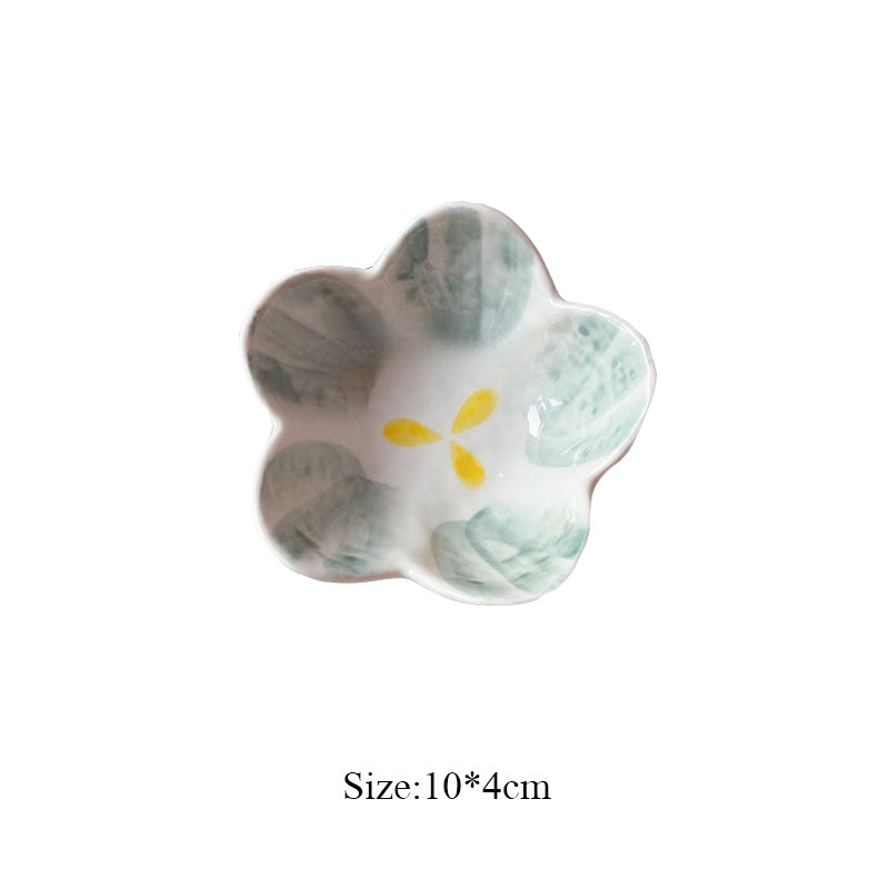Handmade Flower-Shaped Porcelain Plate - Hand-Painted Decorative Dish