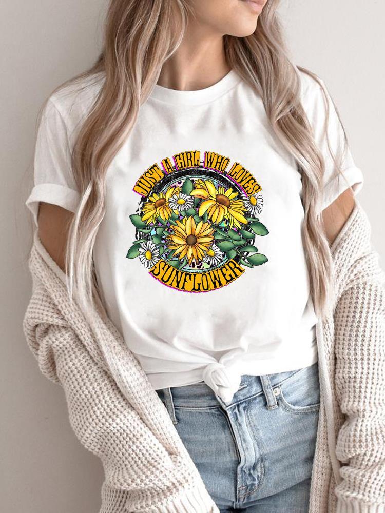 Women's Graphic Flower Print T-Shirt - Boho Retro Summer Tee (S-5XL)