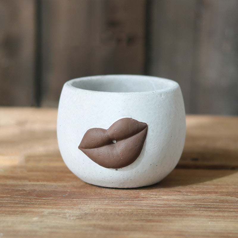 Modern Cement Lips Flower Pot - Abstract Face Planter