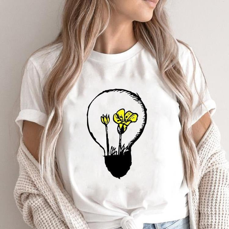 Women's Graphic Flower Print T-Shirt - Boho Retro Summer Tee (S-5XL)